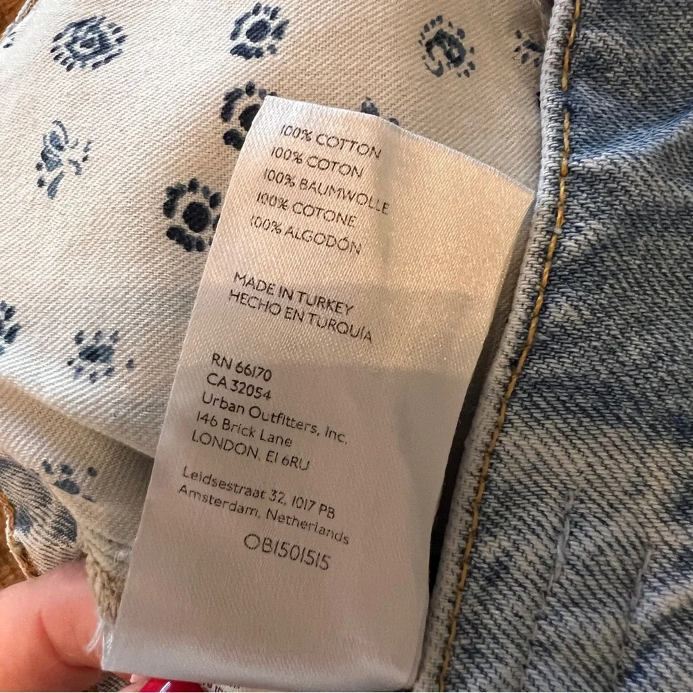 Pilcro Anthropologie Distressed Denim Mini Skirt Light Wash Raw Hem 2 - Picture 8 of 8